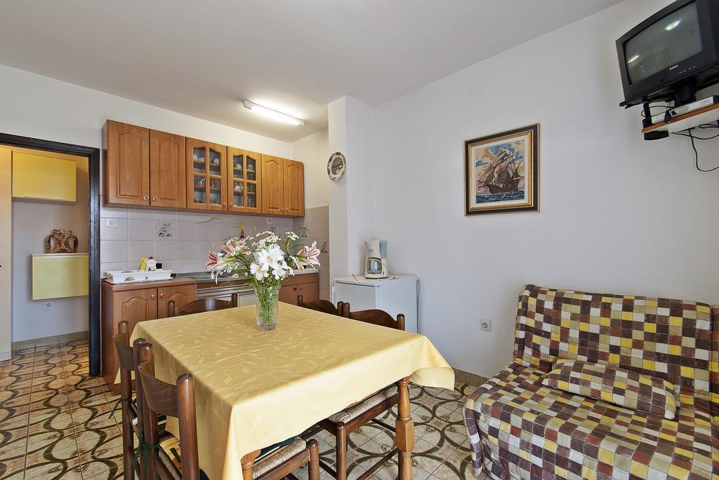 Apartments Elda Rovinj Bagian luar foto