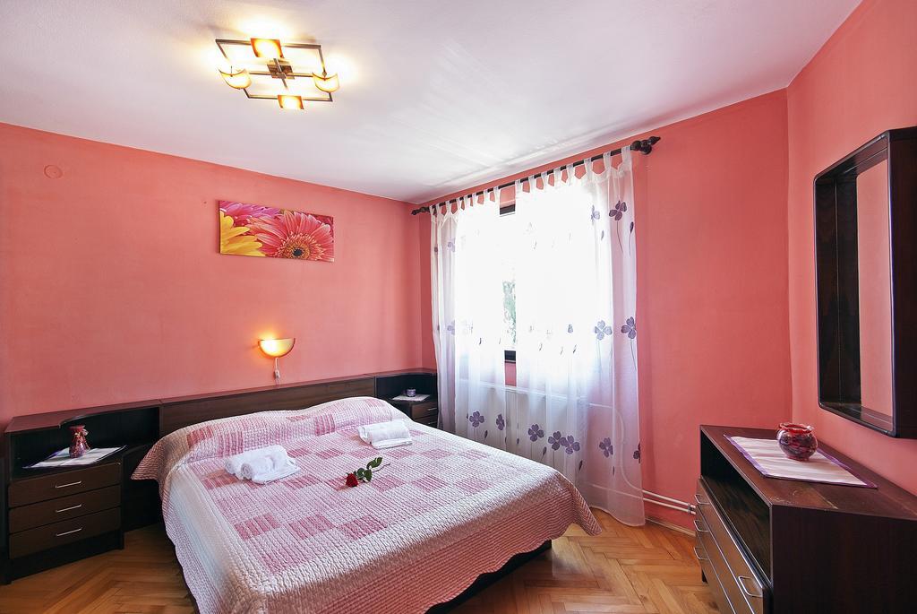Apartments Elda Rovinj Ruang foto