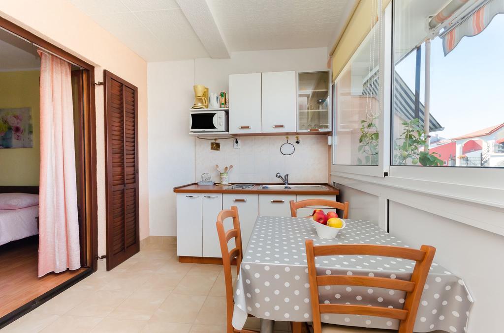 Apartments Elda Rovinj Bagian luar foto