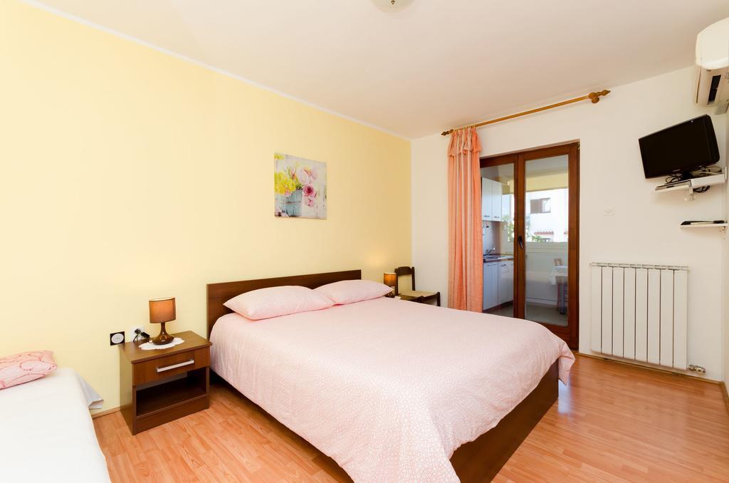 Apartments Elda Rovinj Bagian luar foto
