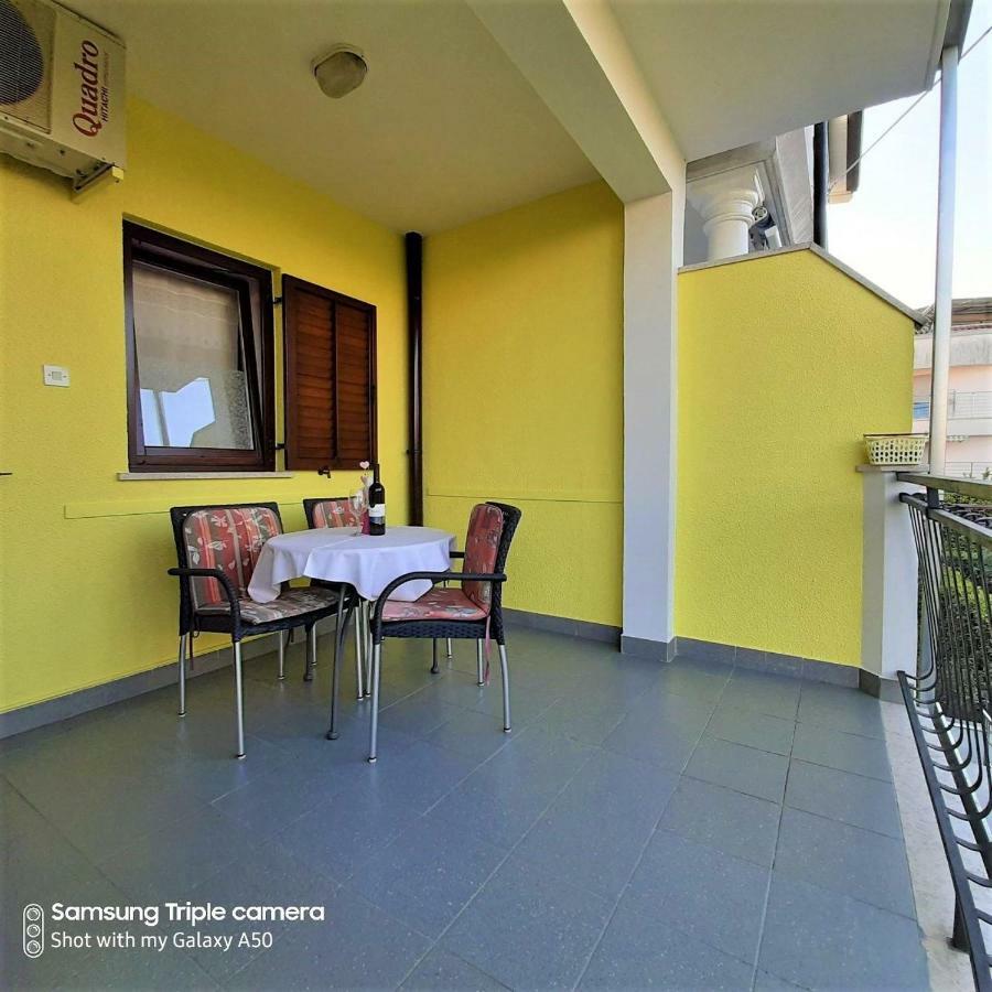 Apartments Elda Rovinj Bagian luar foto